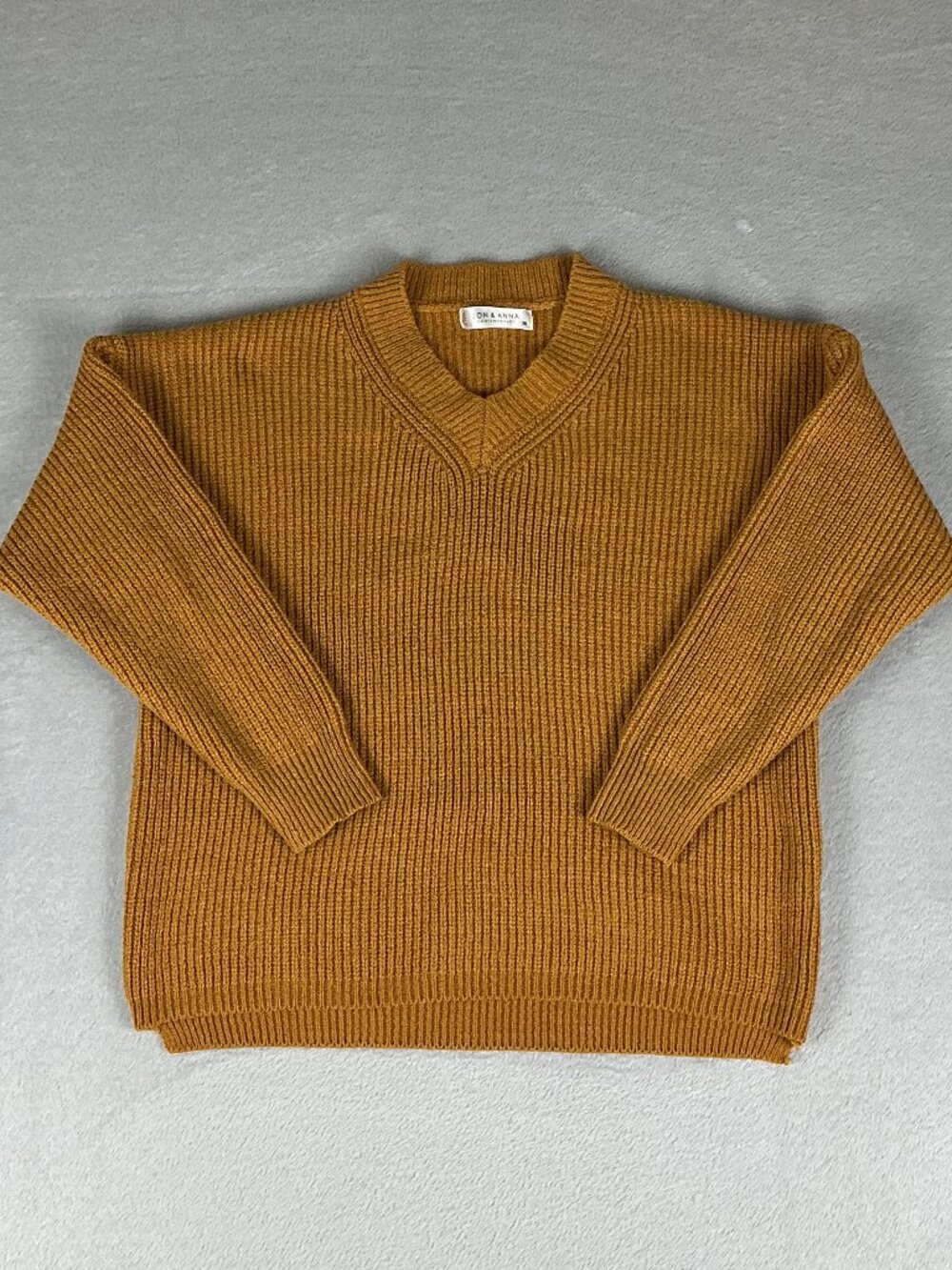 Jon & Anna Women's Orange V-Neck Long Sleeve Pullover Sweater Size M.